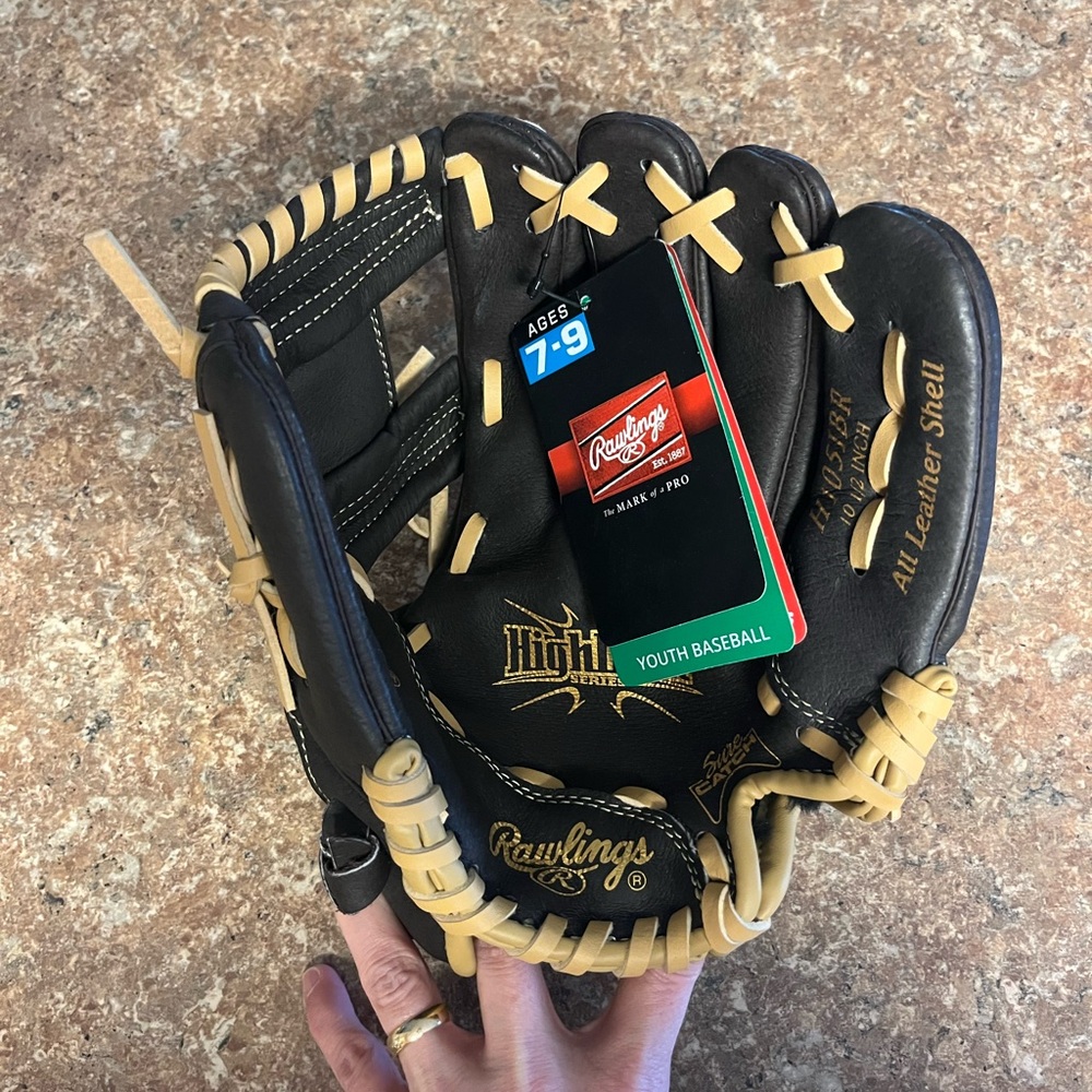 *NWT* Rawlings Youth Baseball Glove - All Leather Highlight Series, Age 7-9